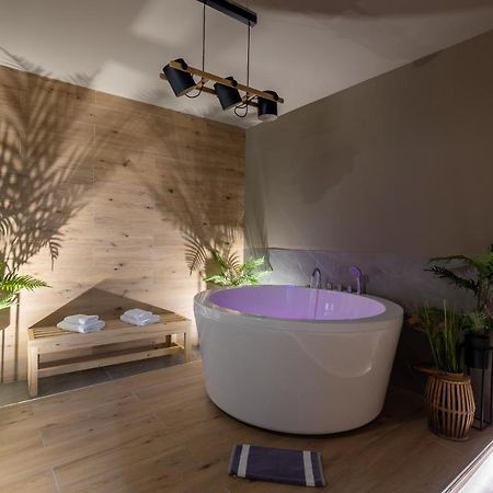 Noho Boutique , Premium Living Dikeou 8 Atenas Exterior foto