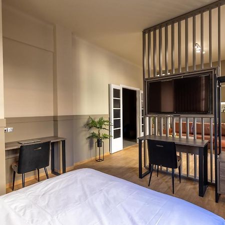 Noho Boutique , Premium Living Dikeou 8 Atenas Exterior foto