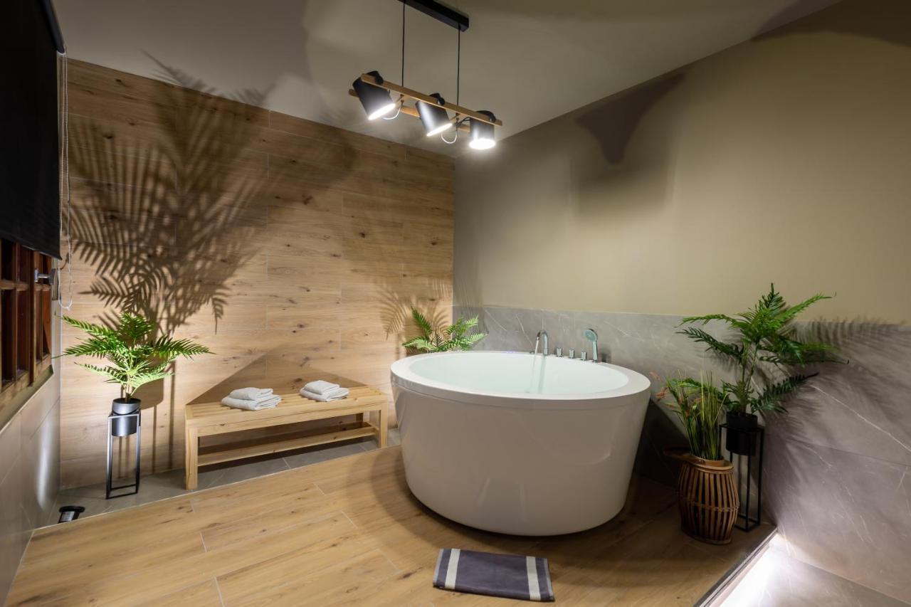 Noho Boutique , Premium Living Dikeou 8 Atenas Exterior foto