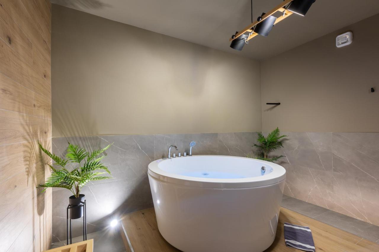 Noho Boutique , Premium Living Dikeou 8 Atenas Exterior foto